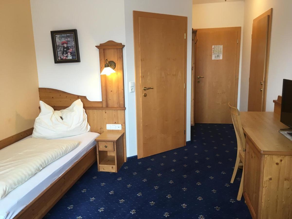 Hotel Gasthof Familie Czepl Ernsthofen Buitenkant foto